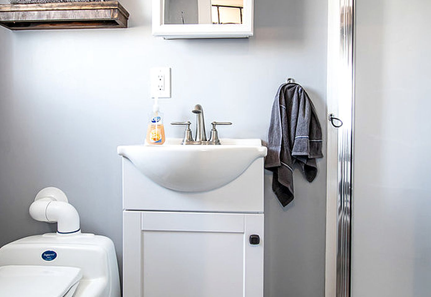 Adorable Tiny House for a Glamping Getaway near St. George, Utah