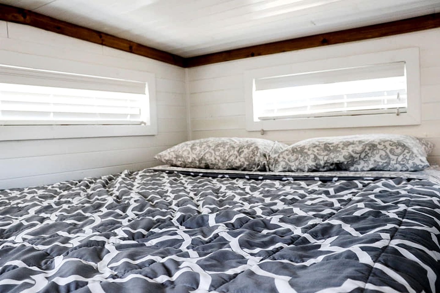 Stunning Tiny House Rental for an Off-Grid Glamping Getaway near Hurricane, Utah