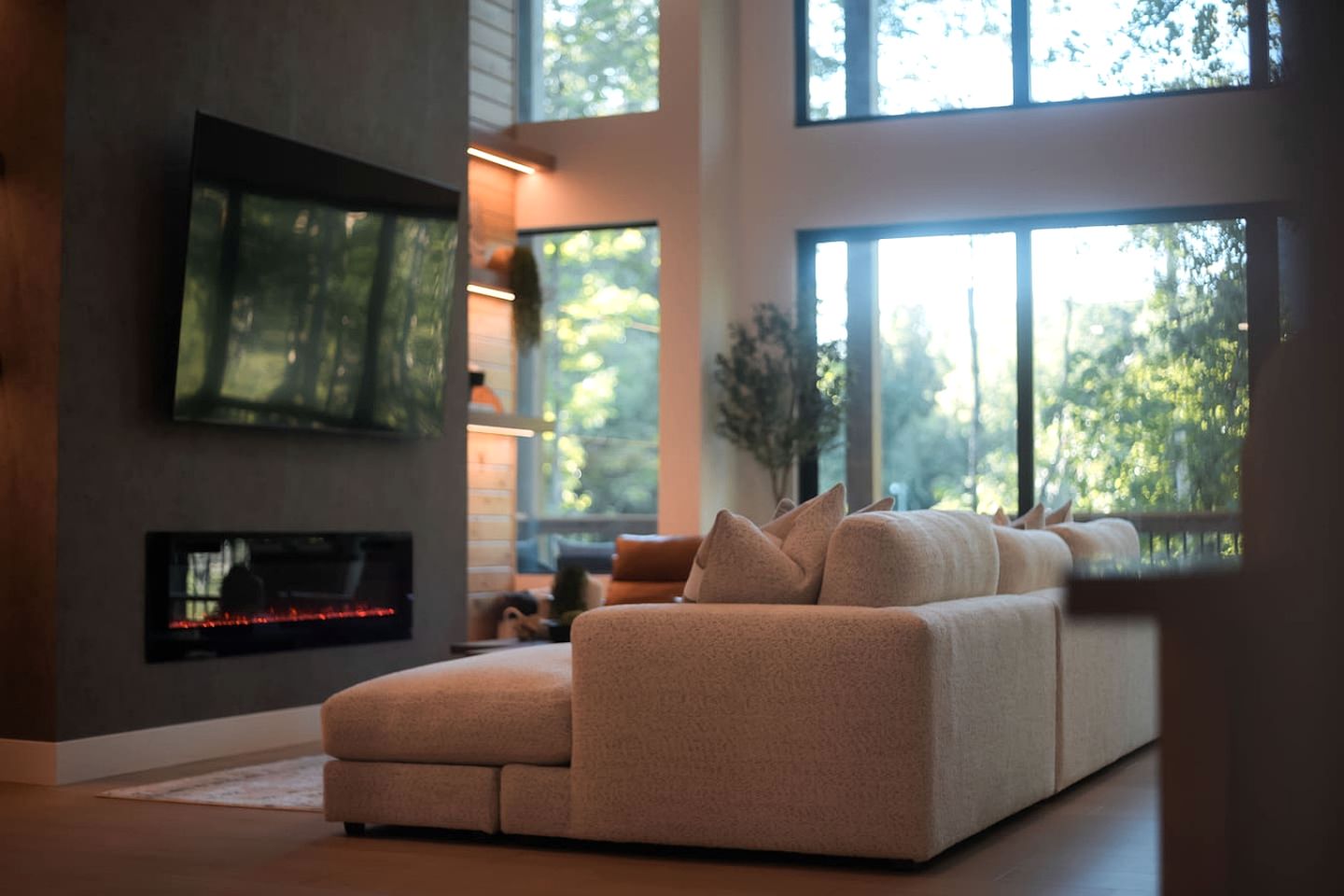 Luxury Mountain Retreat with Hot Tub Near Lake Hartwell & Clemson, SC