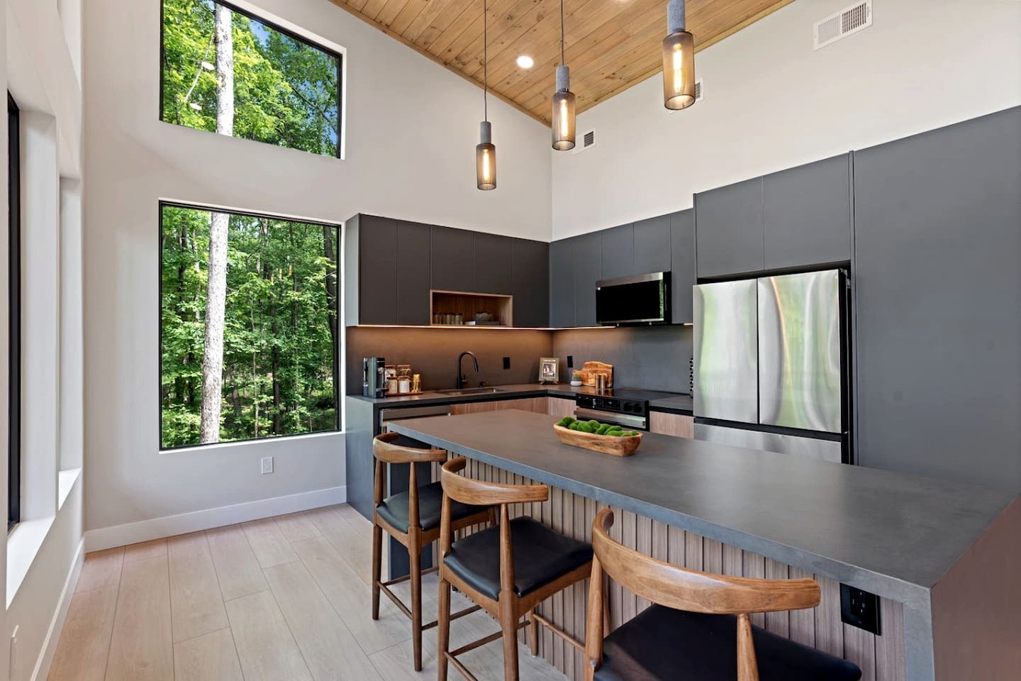 Luxury Mountain Retreat with Hot Tub Near Lake Hartwell & Clemson, SC