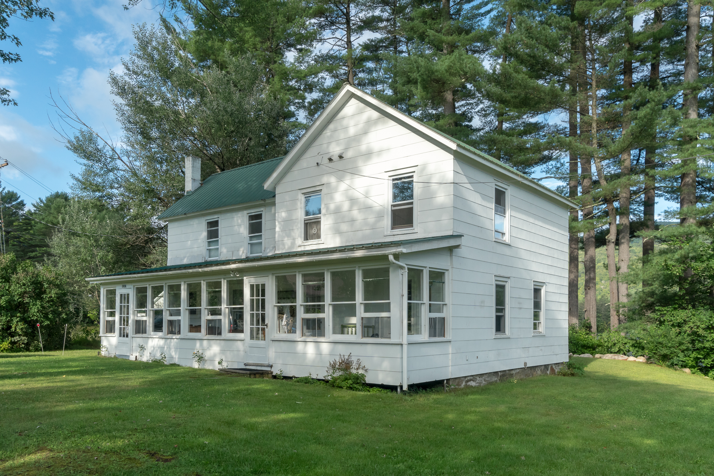 Luxurious Lakeside Cottage Rental in the Southern Adirondacks