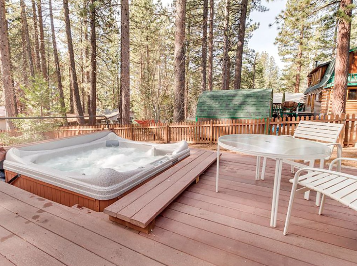 PetFriendly Cabin With Sauna and Hot Tub near Lake Tahoe California