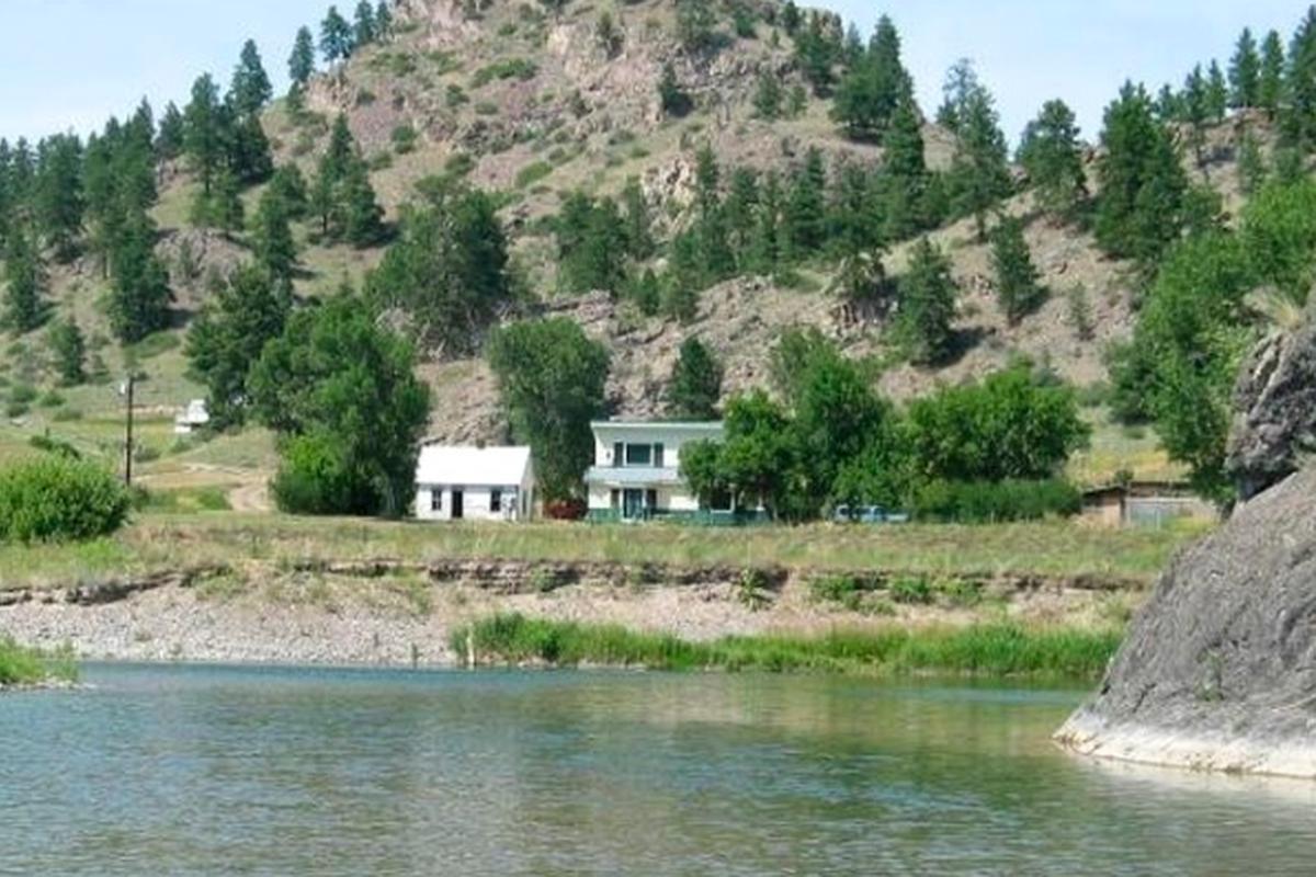 Luxury Lodging For Families Great Falls Montana Glamping Hub